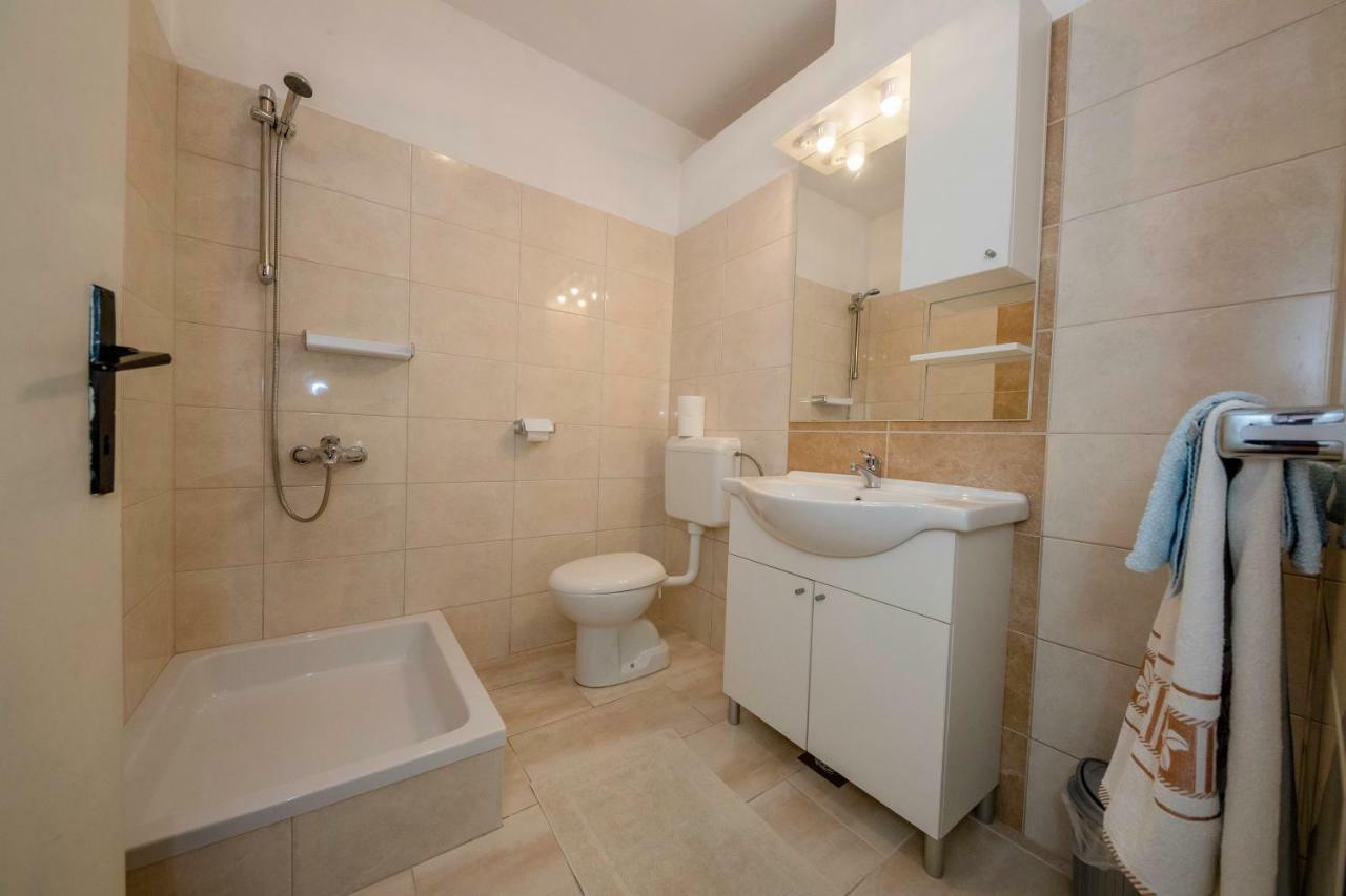 Lero Apartment Banjol Exterior foto