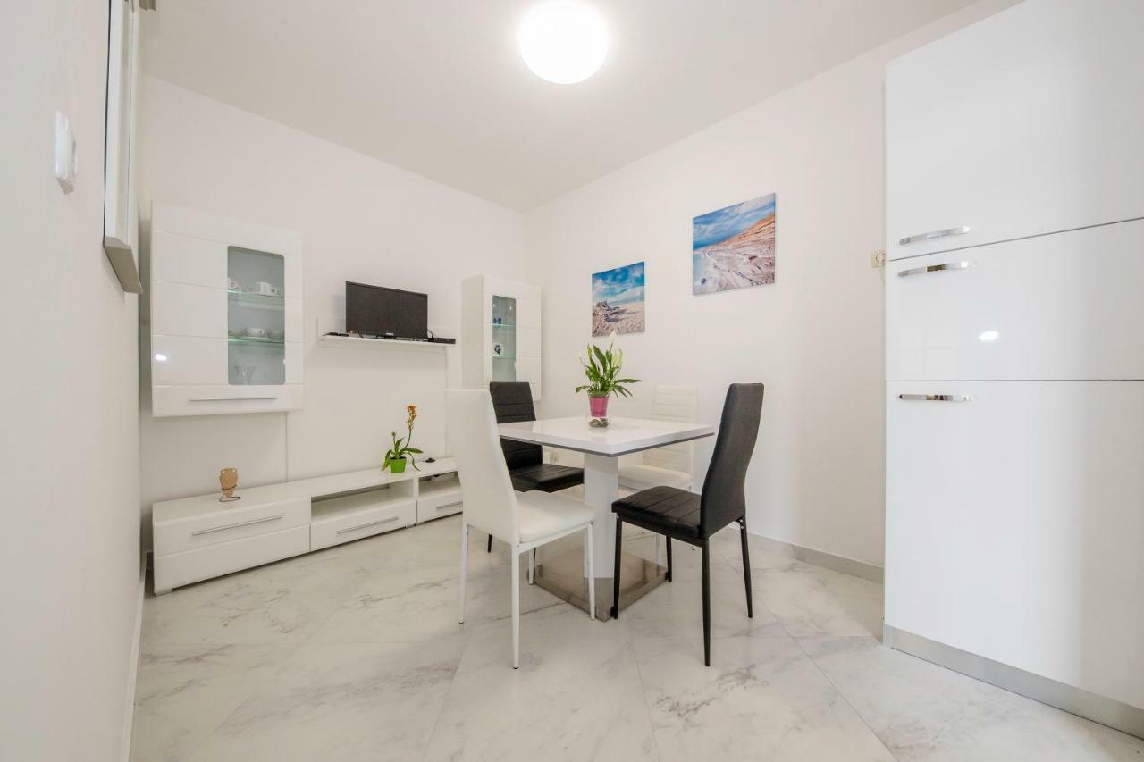 Lero Apartment Banjol Exterior foto